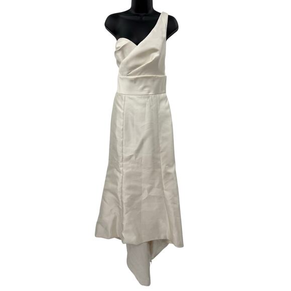 Amsale Nouvelle One Shoulder lara Wedding Dress - Picture 2 of 6